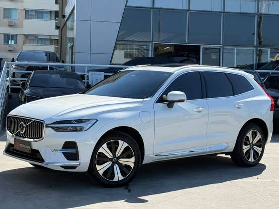 VOLVO XC60 2.0 T8 RECHARGE PLUS AWD GEARTRONIC VOLVO XC60 2.0 T8 RECHARGE PLUS AWD GEARTRONIC